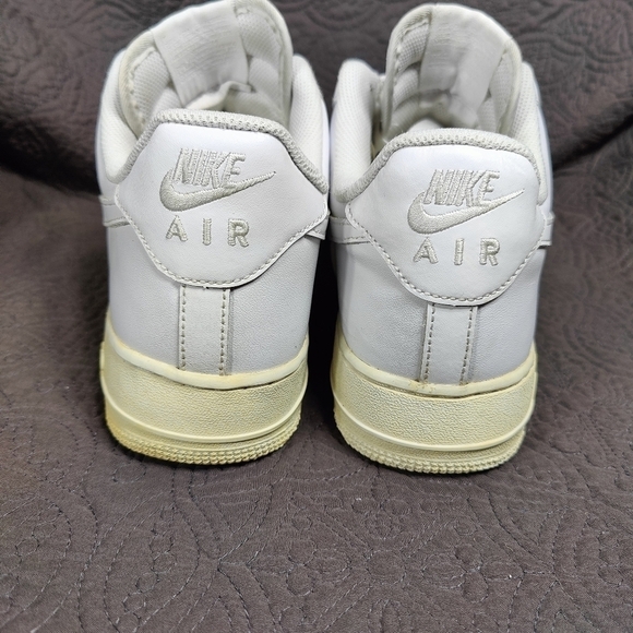 Nike Air Force 1 Low Top \'07 Triple White Light Sneakers Men\'s Size 12 main image 7